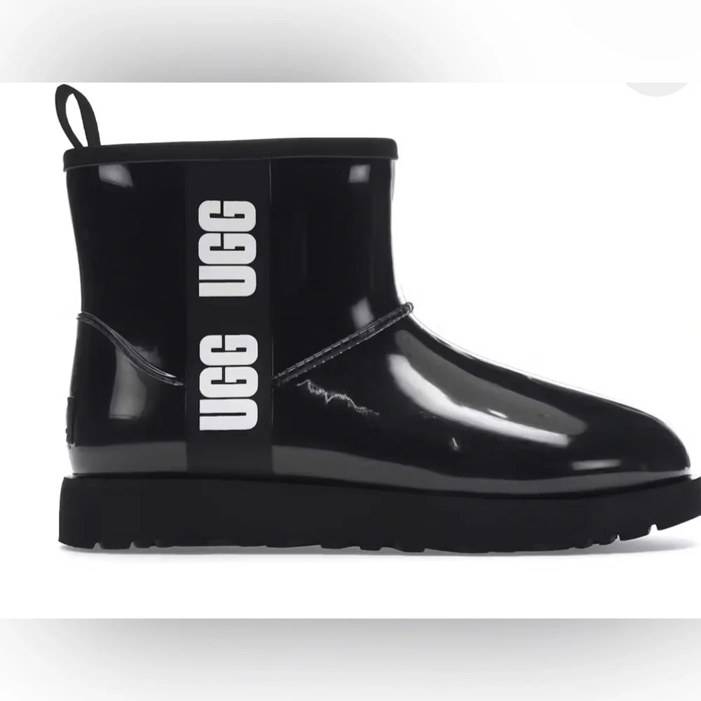 UGG Classic Clear Mini Boot Short Waterproof in Black Size 5 New
